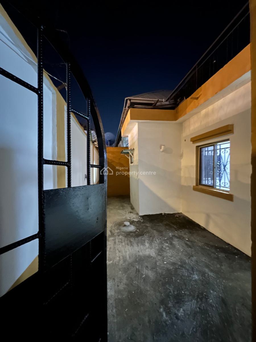 Mini-flat with a Standard Kitchen, Located in a Self-compound, Lekki Phase 1, Lekki, Lagos, Mini Flat (room and Parlour) for Rent