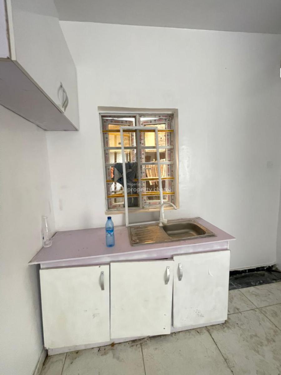 Exquisite Spacious Single Room Self Contained, Chevron, Lekki Phase 2, Lekki, Lagos, Self Contain (single Rooms) for Rent