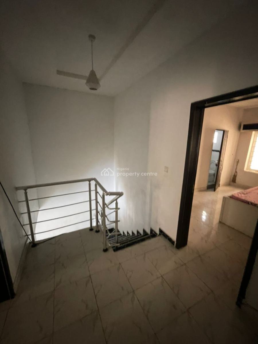 Classic 3 Bedroom Terrace Duplex in a Secure Estate, Ikota, Lekki, Lagos, Terraced Duplex for Rent