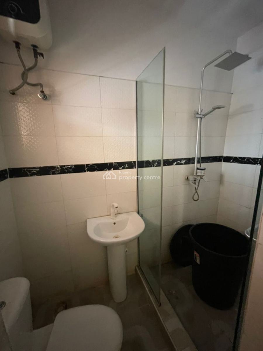 Classic 3 Bedroom Terrace Duplex in a Secure Estate, Ikota, Lekki, Lagos, Terraced Duplex for Rent