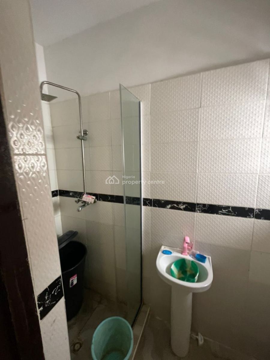 Classic 3 Bedroom Terrace Duplex in a Secure Estate, Ikota, Lekki, Lagos, Terraced Duplex for Rent