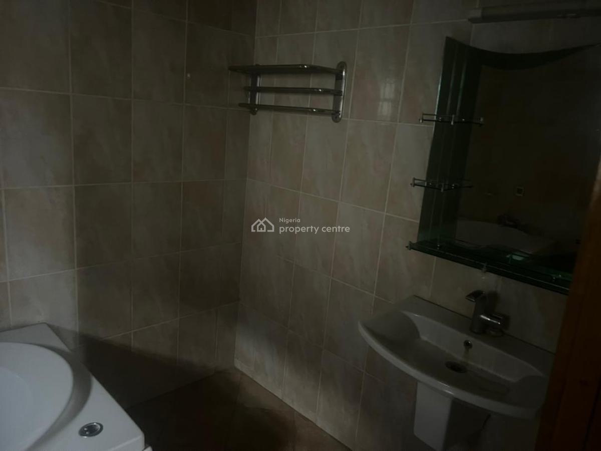 Self Compound 4 Bedroom Fully Detached House with 2 Rooms Bq, Lekki Phase 1, Lekki, Lagos, Detached Duplex for Rent