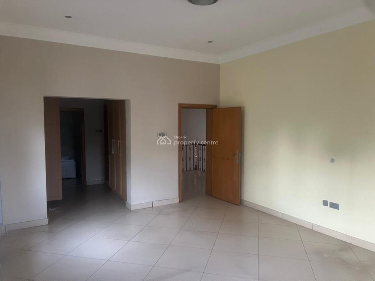 Self Compound 4 Bedroom Fully Detached House with 2 Rooms Bq, Lekki Phase 1, Lekki, Lagos, Detached Duplex for Rent
