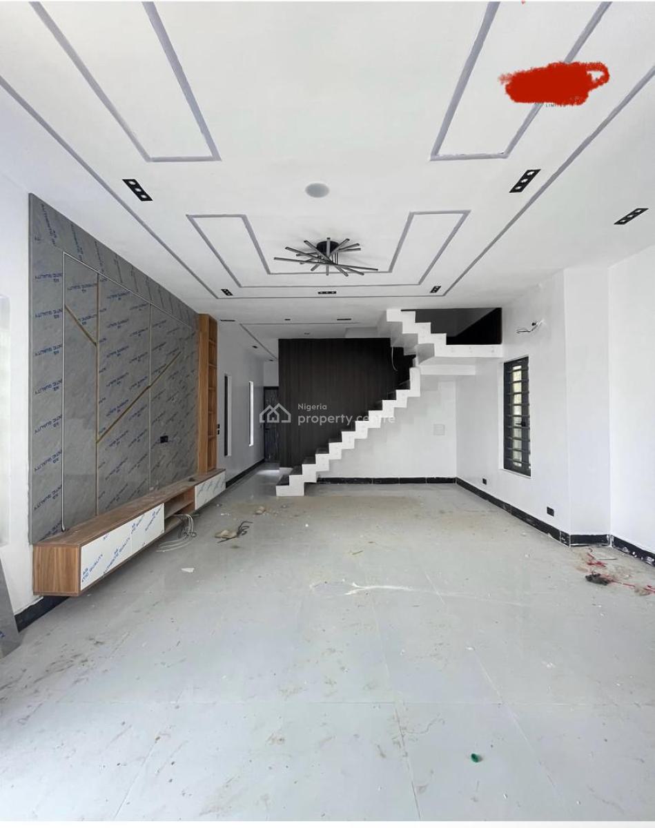 Massive 5 Bedroom Fully Detected Duplex, Ologolo Lekki, Ologolo, Lekki, Lagos, Flat / Apartment for Rent