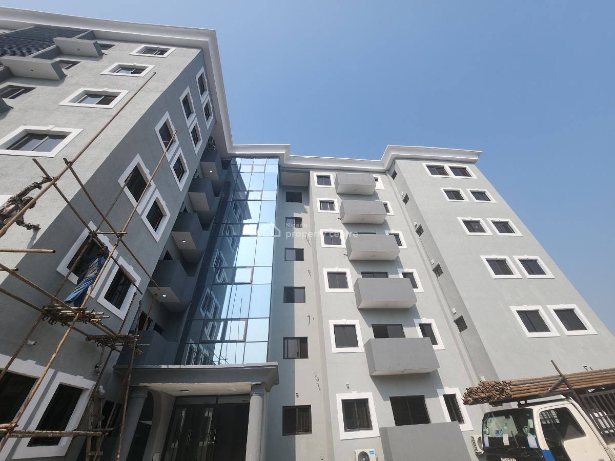 Standard 3 Bedroom Apartment, Lekki Phase 1, Lekki, Lagos, Flat / Apartment for Rent