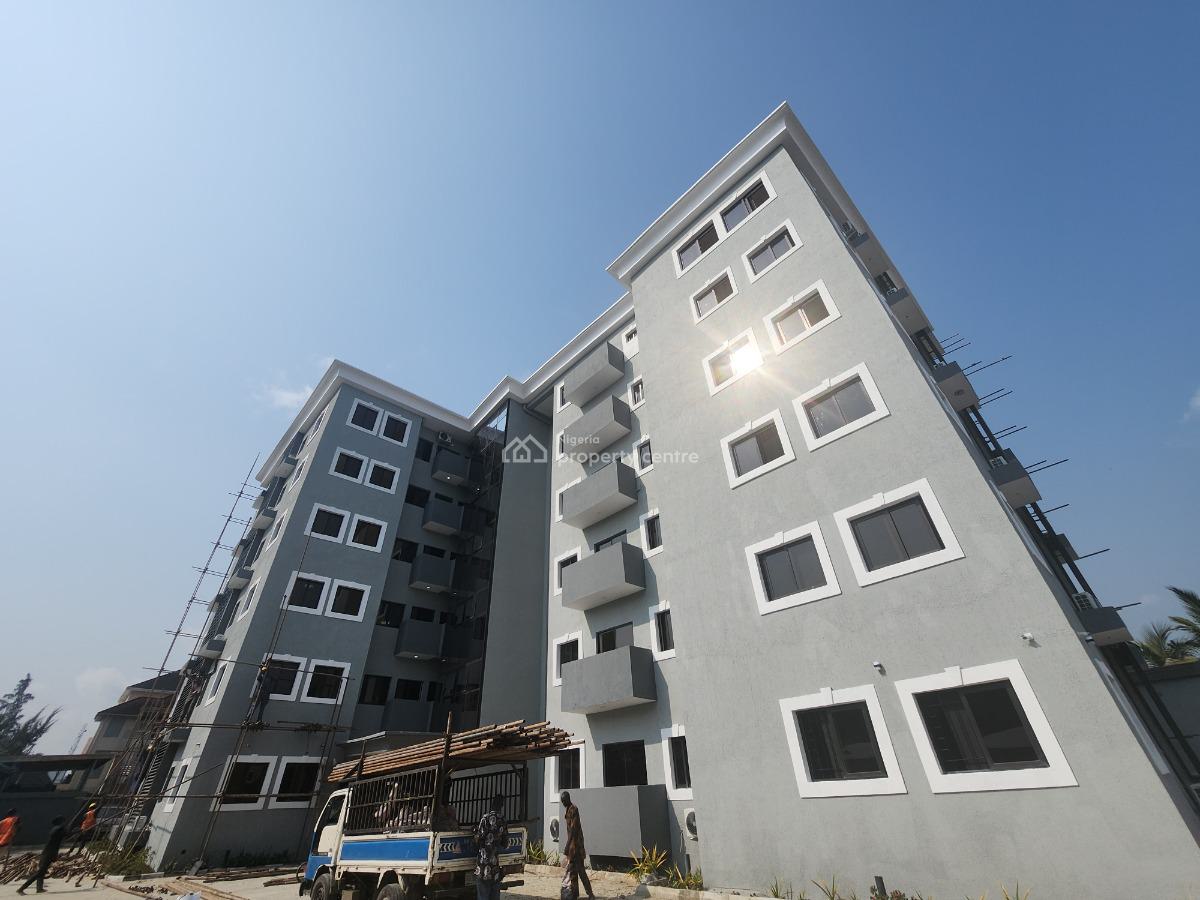 Standard 3 Bedroom Apartment, Lekki Phase 1, Lekki, Lagos, Flat / Apartment for Rent