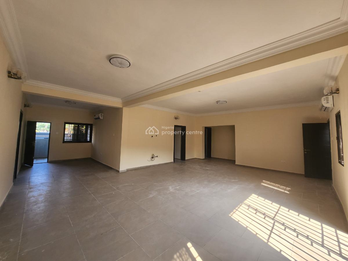 Standard 3 Bedroom Apartment, Lekki Phase 1, Lekki, Lagos, Flat / Apartment for Rent