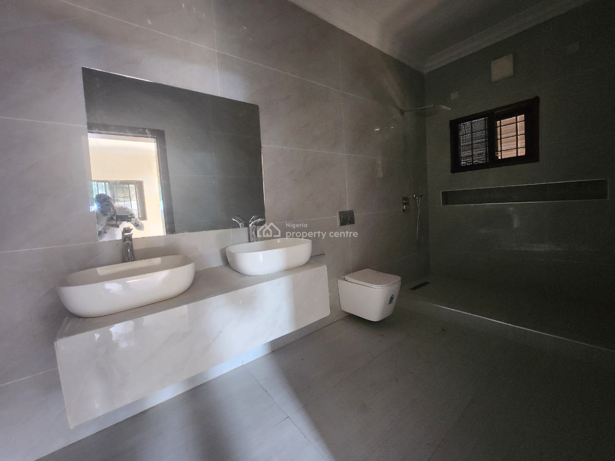 Standard 3 Bedroom Apartment, Lekki Phase 1, Lekki, Lagos, Flat / Apartment for Rent