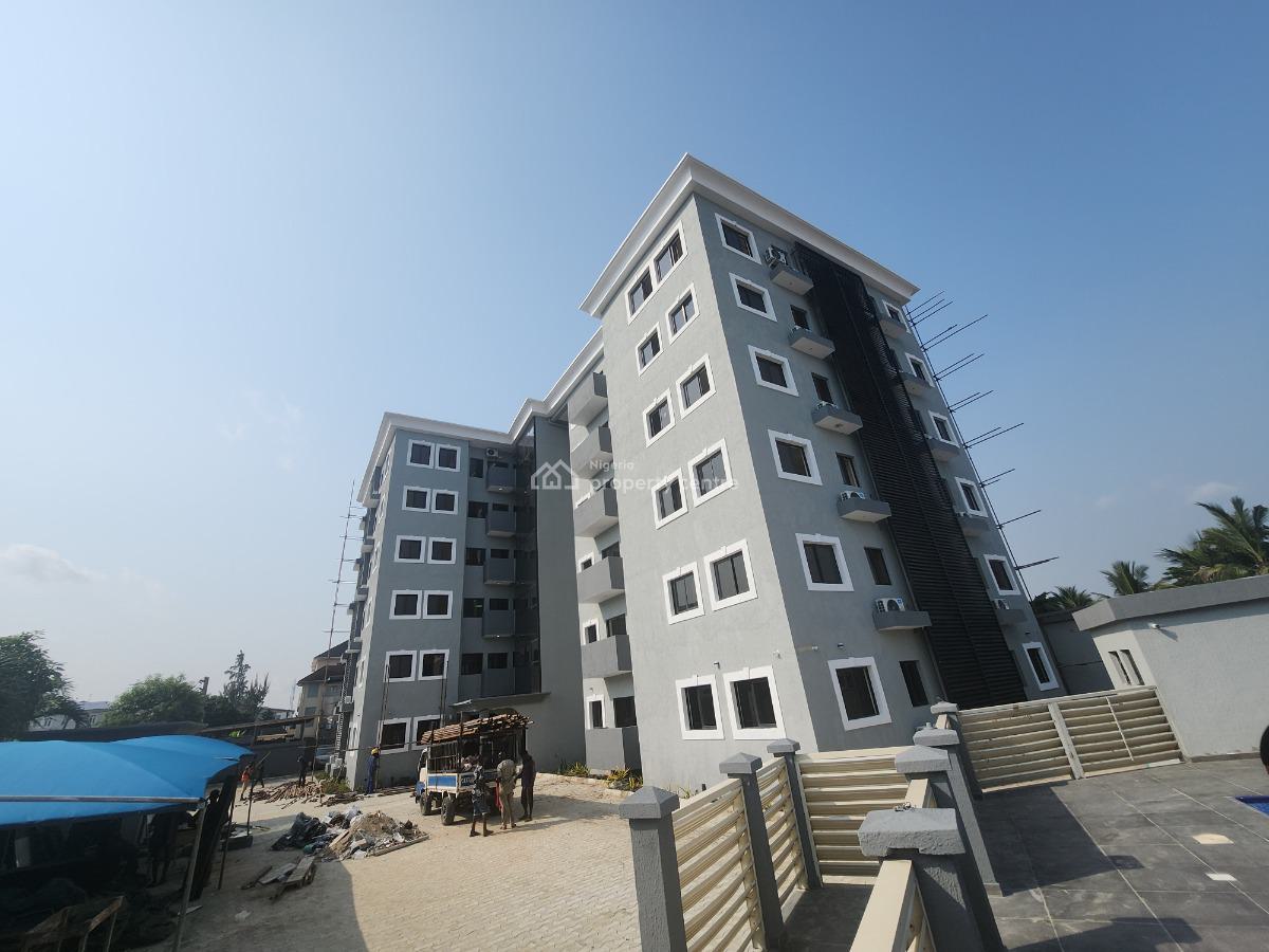 Standard 3 Bedroom Apartment, Lekki Phase 1, Lekki, Lagos, Flat / Apartment for Rent