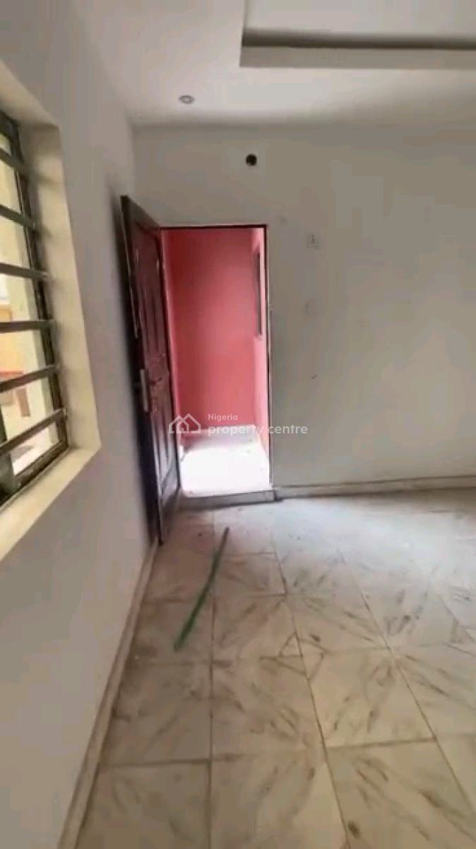 a Newly Built and Standard 2bedroom Apartment, Off Morocco Road, Shomolu, Lagos, Flat / Apartment for Rent