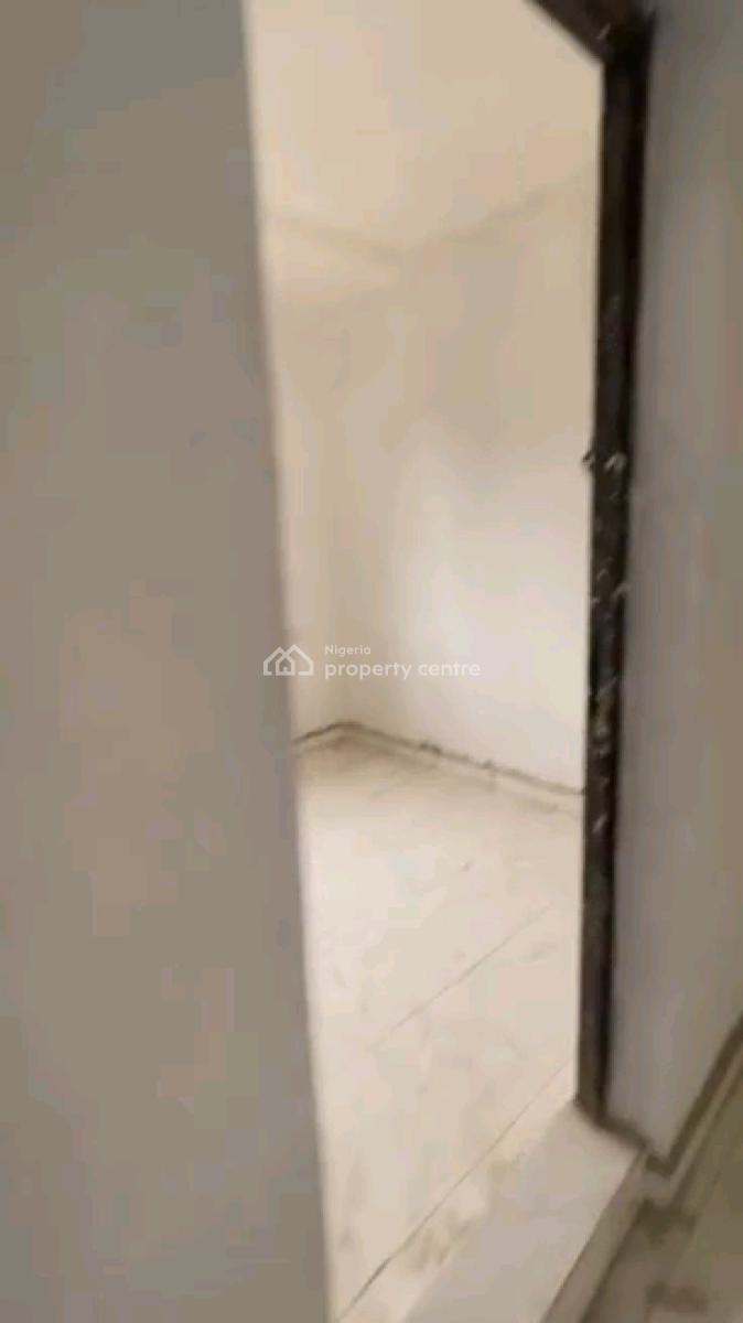 a Newly Built and Standard 2bedroom Apartment, Upstairs, Off Morocco Road, Shomolu, Lagos, Flat / Apartment for Rent