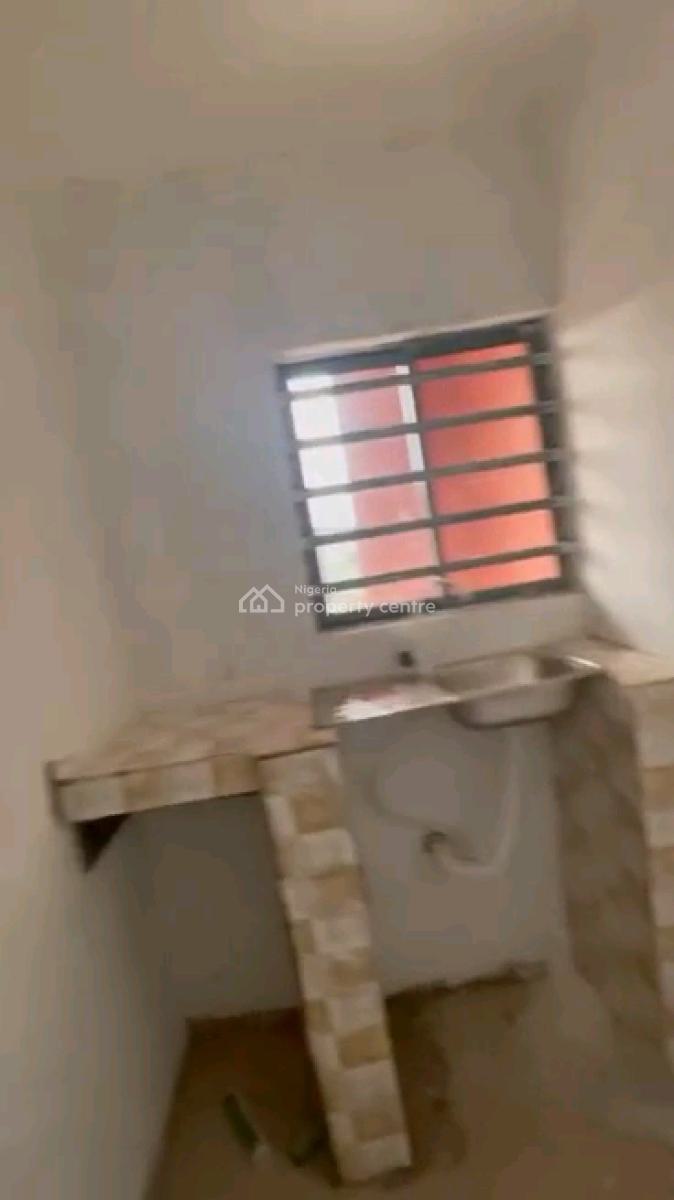 a Newly Built and Standard 2bedroom Apartment, Upstairs, Off Morocco Road, Shomolu, Lagos, Flat / Apartment for Rent