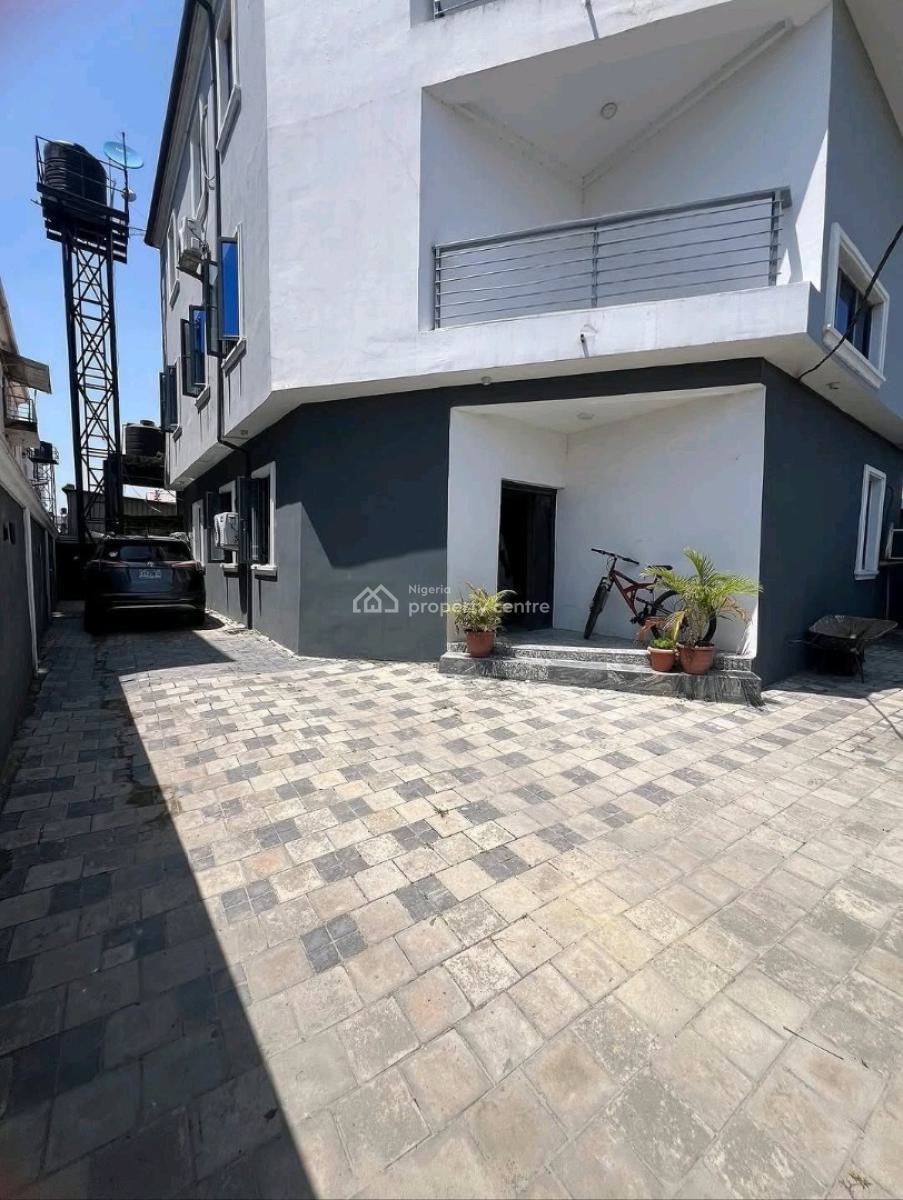 Serviced 3 Bedroom Apartment, Ologolo, Lekki, Lagos, Flat / Apartment for Rent