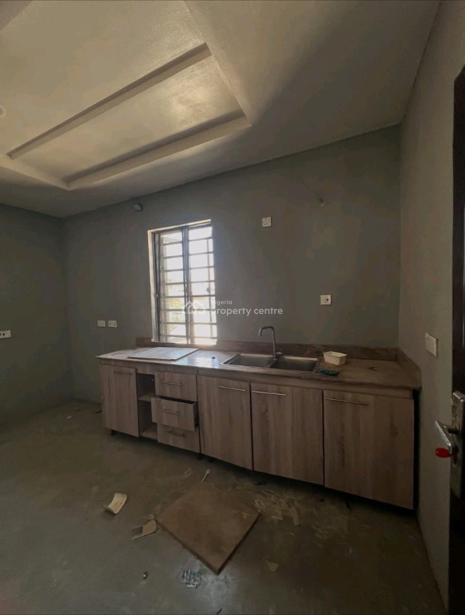 Serviced 3 Bedroom Apartment, Ologolo, Lekki, Lagos, Flat / Apartment for Rent