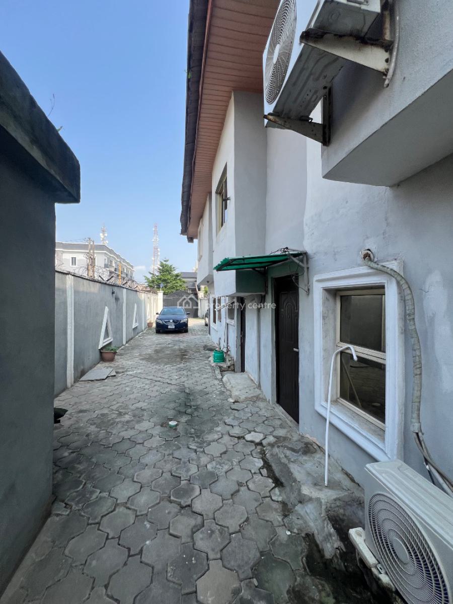 Mini Flat with a Nice, Standard Kitchen, Off Admiralty Way, Lekki Phase 1, Lekki, Lagos, Mini Flat (room and Parlour) for Rent