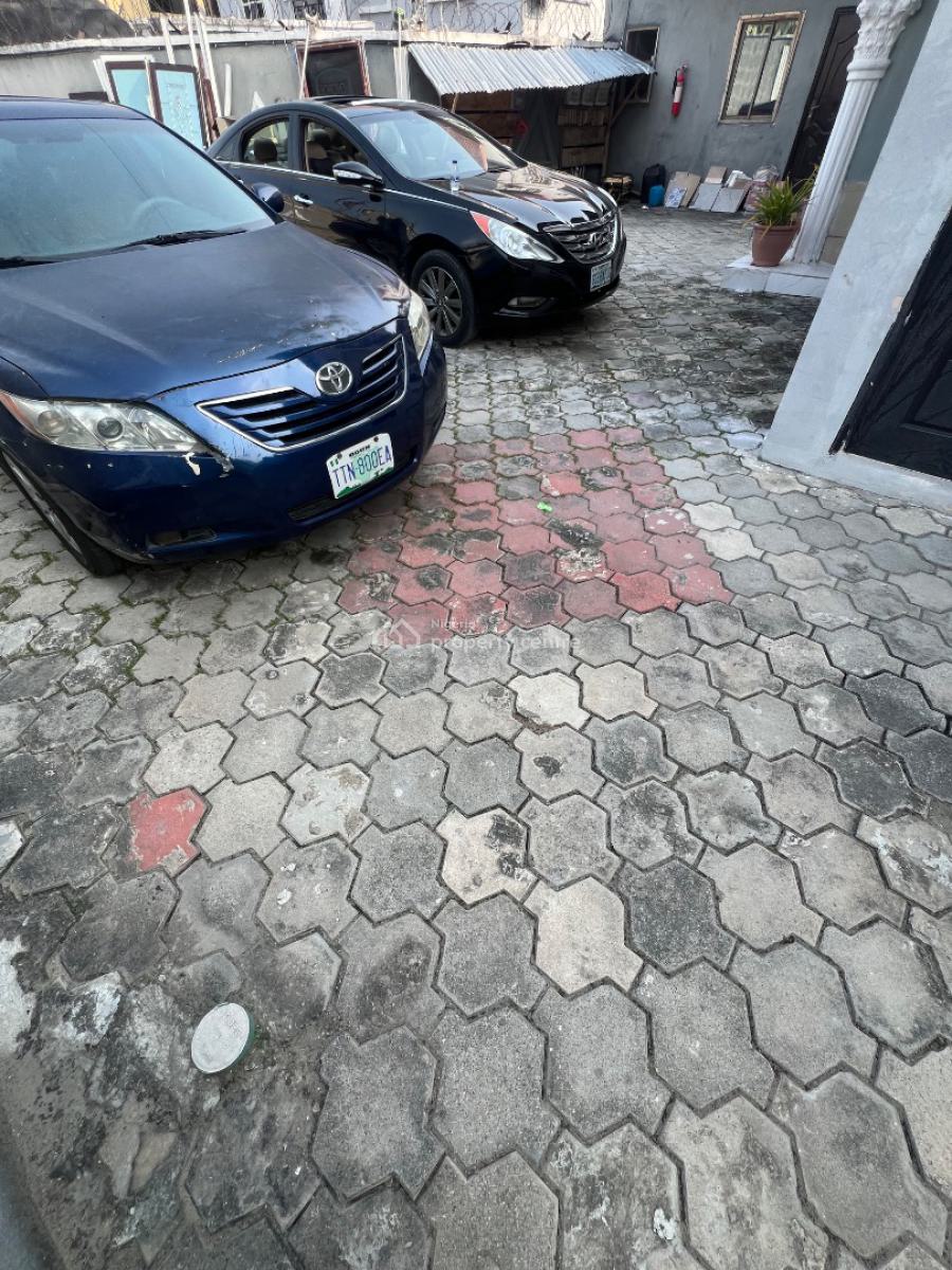 Mini Flat with a Nice, Standard Kitchen, Off Admiralty Way, Lekki Phase 1, Lekki, Lagos, Mini Flat (room and Parlour) for Rent