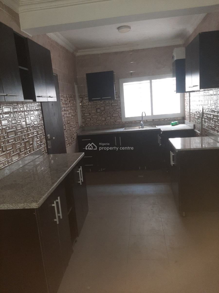 Its Self-serviced, Come with Your Own Generator, Please Beware!, Ikate Elegushi, Lekki, Lagos, Flat / Apartment for Rent