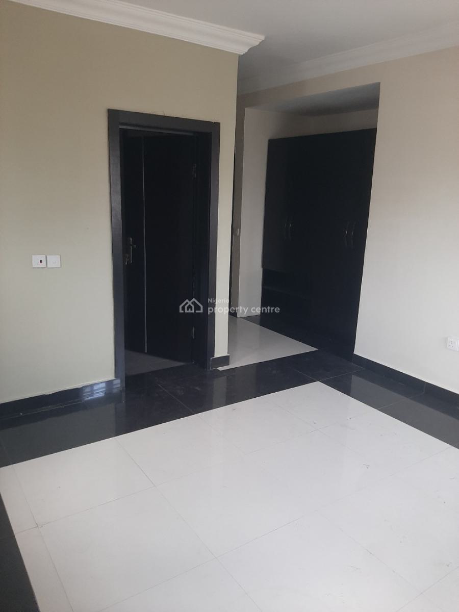 Its Self-serviced, Come with Your Own Generator, Please Beware!, Ikate Elegushi, Lekki, Lagos, Flat / Apartment for Rent