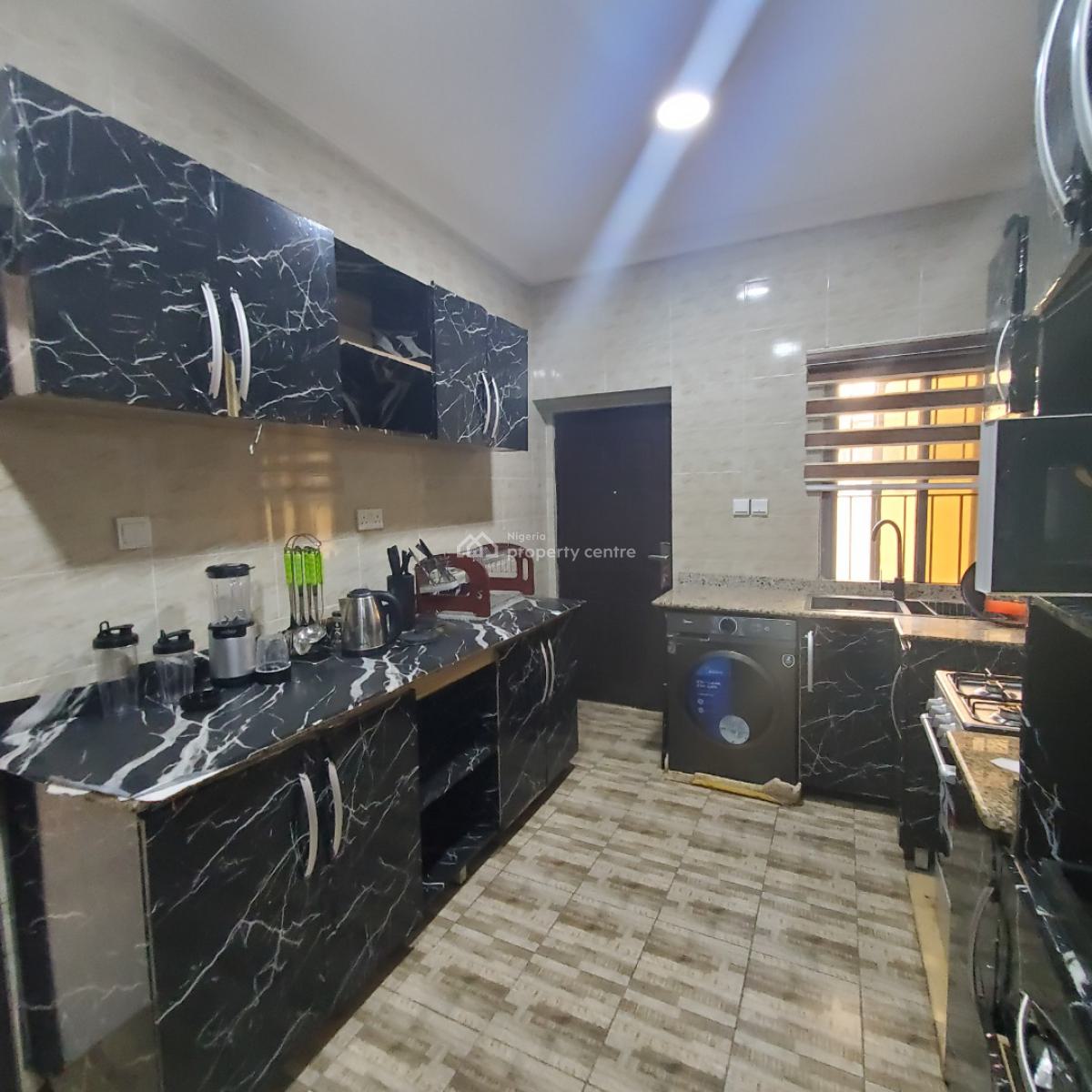 Lovely 2 Bedroom Furnished Apartment in a Gated Estate, Ikate, Lekki, Lagos, Flat / Apartment for Rent