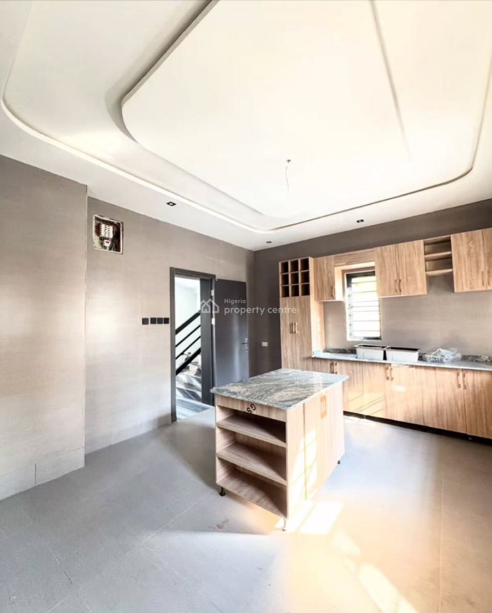 Stunning 4  Bedroom Semi-detached Duplex with a Bq, Igbo Efon, Lekki, Lagos, Semi-detached Duplex for Sale