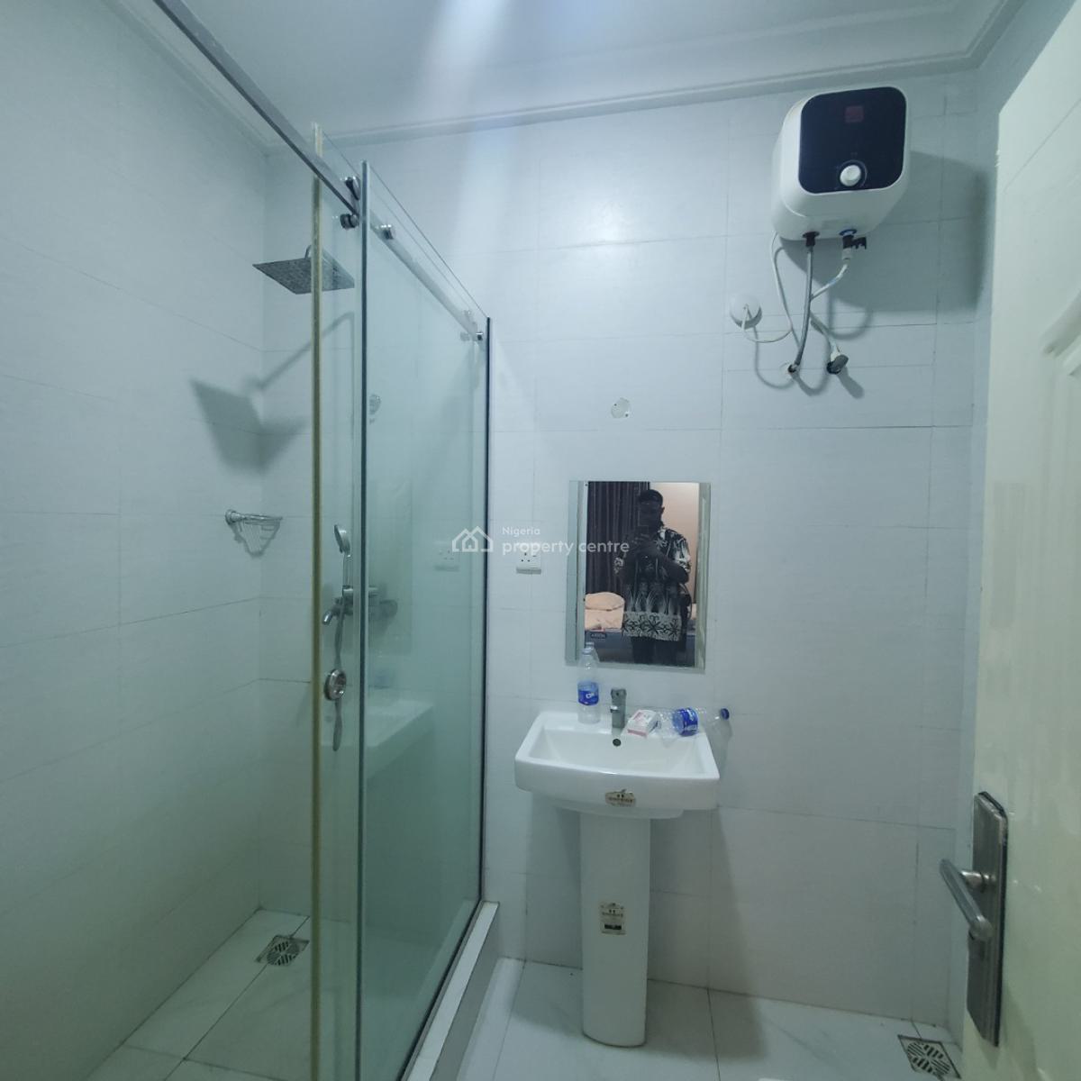 Beautiful 2 Bedroom Apartment Within a Serene Space, Ikate, Lekki, Lagos, Flat / Apartment for Rent