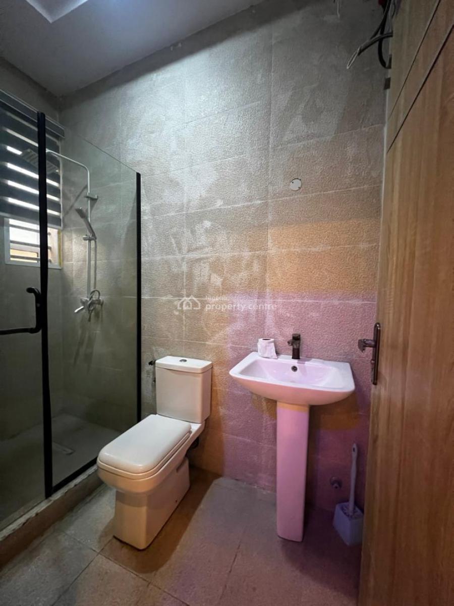 Luxurious 2 Bedroom Serviced Apartment, Spring View Estate Off Freedom Way, Lekki Phase 1, Lekki, Lagos, Flat / Apartment for Rent