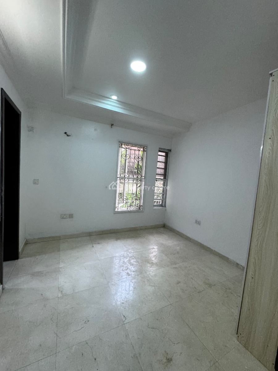 Fully Serviced 3 Bedroom Flat, Off Admiralty Way, Lekki Phase 1, Lekki, Lagos, Flat / Apartment for Rent