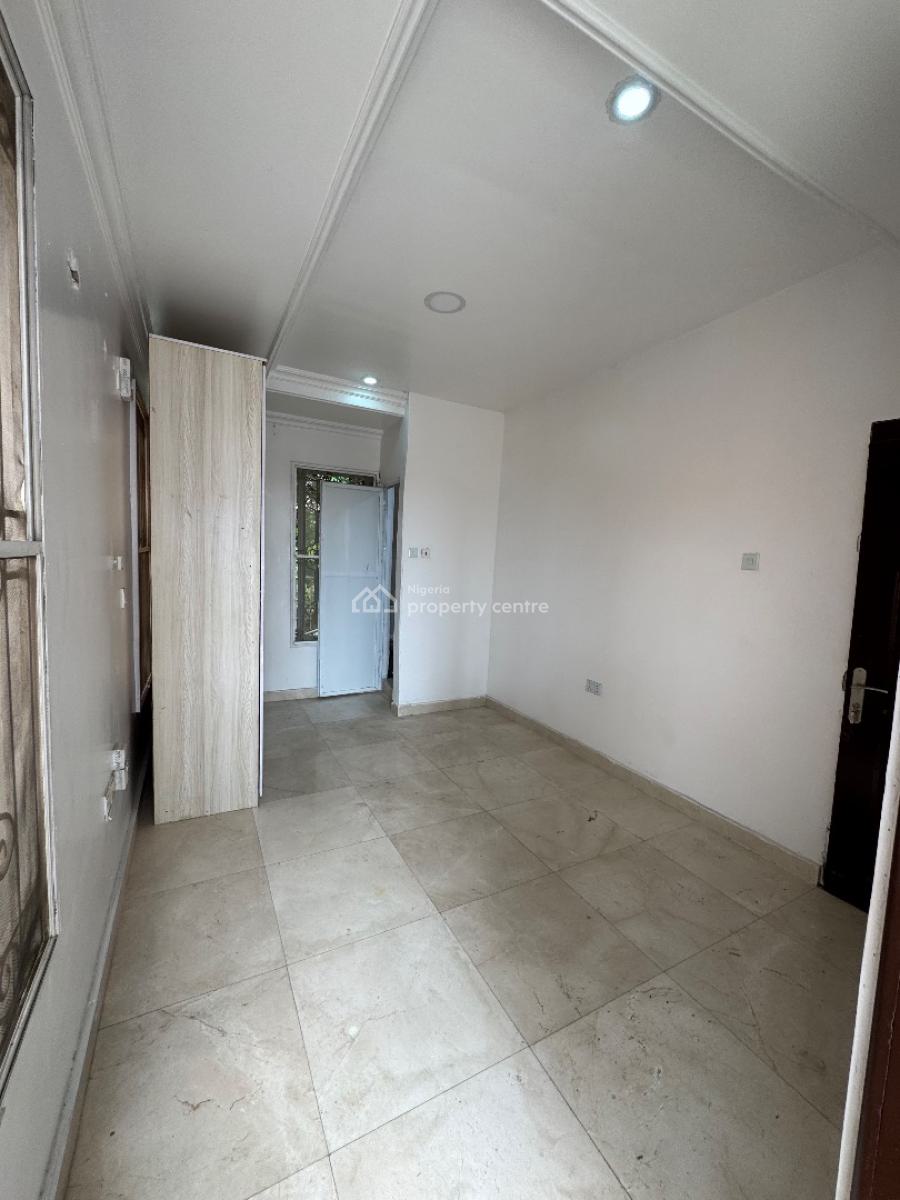 Fully Serviced 3 Bedroom Flat, Off Admiralty Way, Lekki Phase 1, Lekki, Lagos, Flat / Apartment for Rent