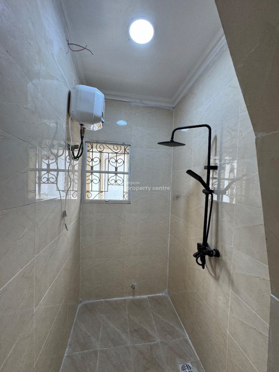 Fully Serviced 3 Bedroom Flat, Off Admiralty Way, Lekki Phase 1, Lekki, Lagos, Flat / Apartment for Rent