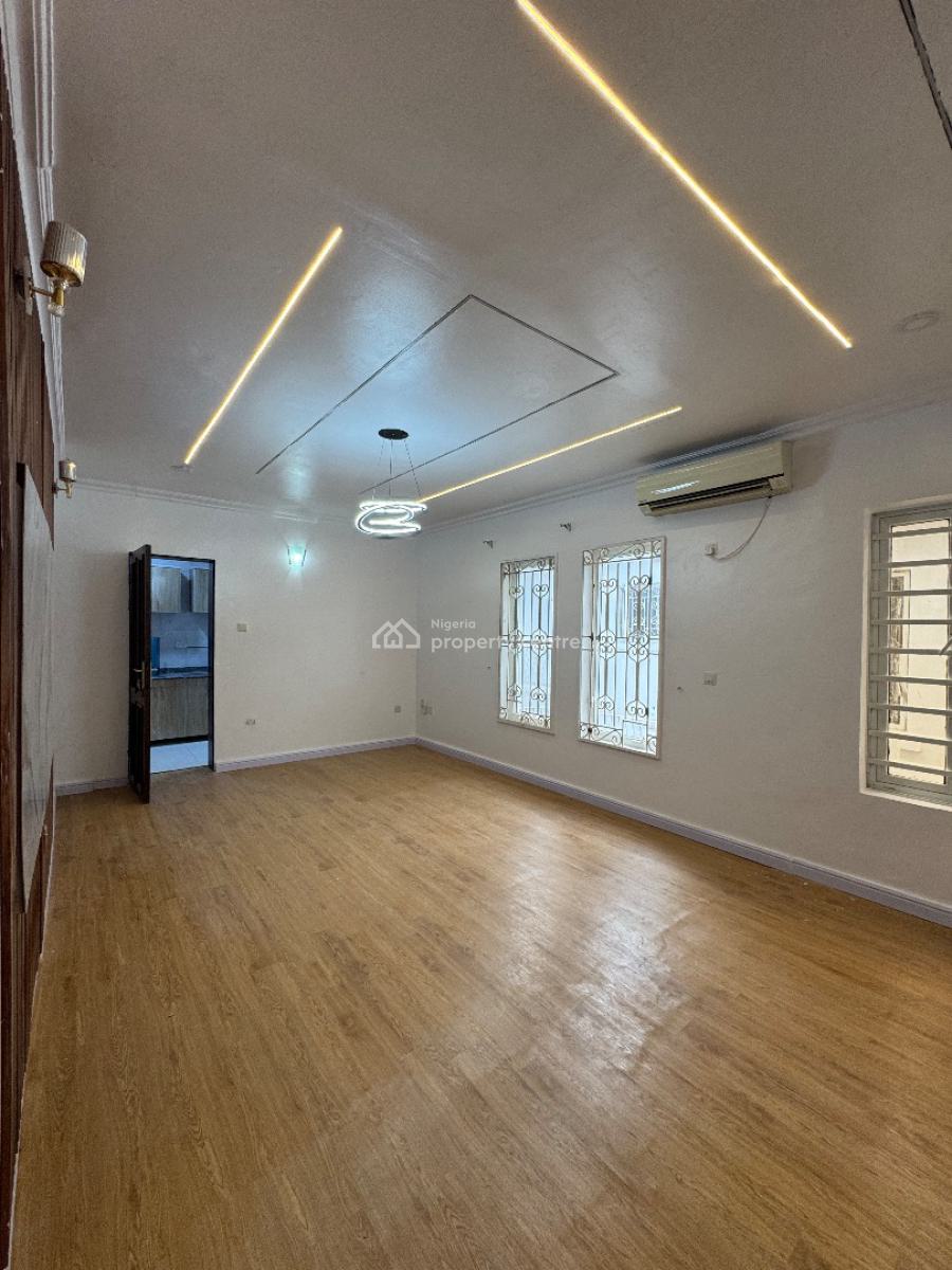 Fully Serviced 2 Bedroom Flat, Off Admiralty Way, Lekki Phase 1, Lekki, Lagos, Flat / Apartment for Rent