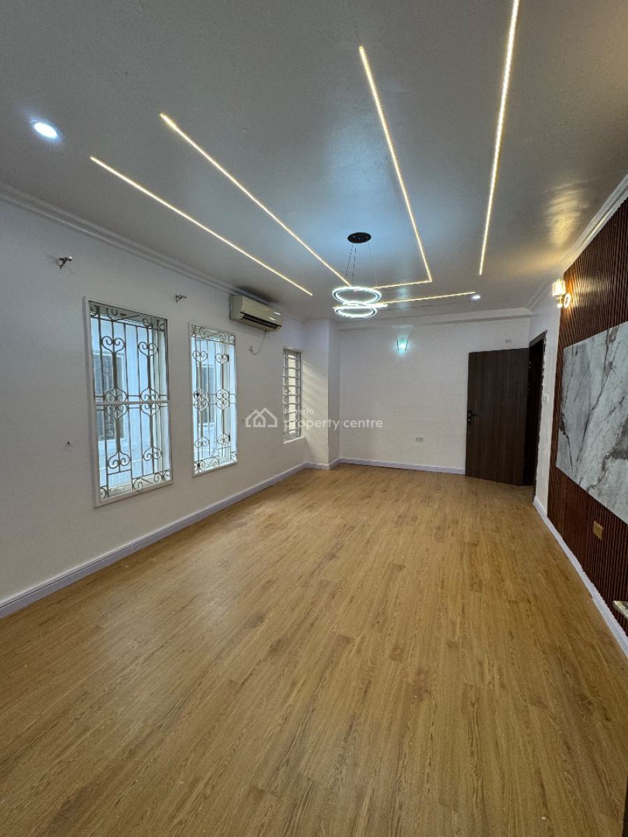 Fully Serviced 2 Bedroom Flat, Off Admiralty Way, Lekki Phase 1, Lekki, Lagos, Flat / Apartment for Rent