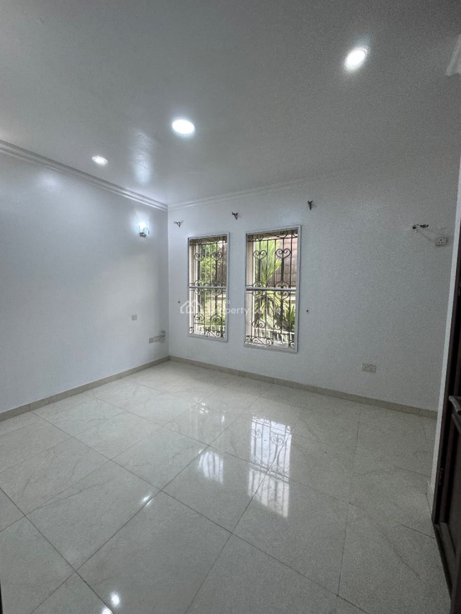 Fully Serviced 2 Bedroom Flat, Off Admiralty Way, Lekki Phase 1, Lekki, Lagos, Flat / Apartment for Rent
