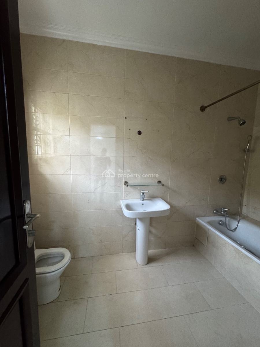 Fully Serviced 2 Bedroom Flat, Off Admiralty Way, Lekki Phase 1, Lekki, Lagos, Flat / Apartment for Rent