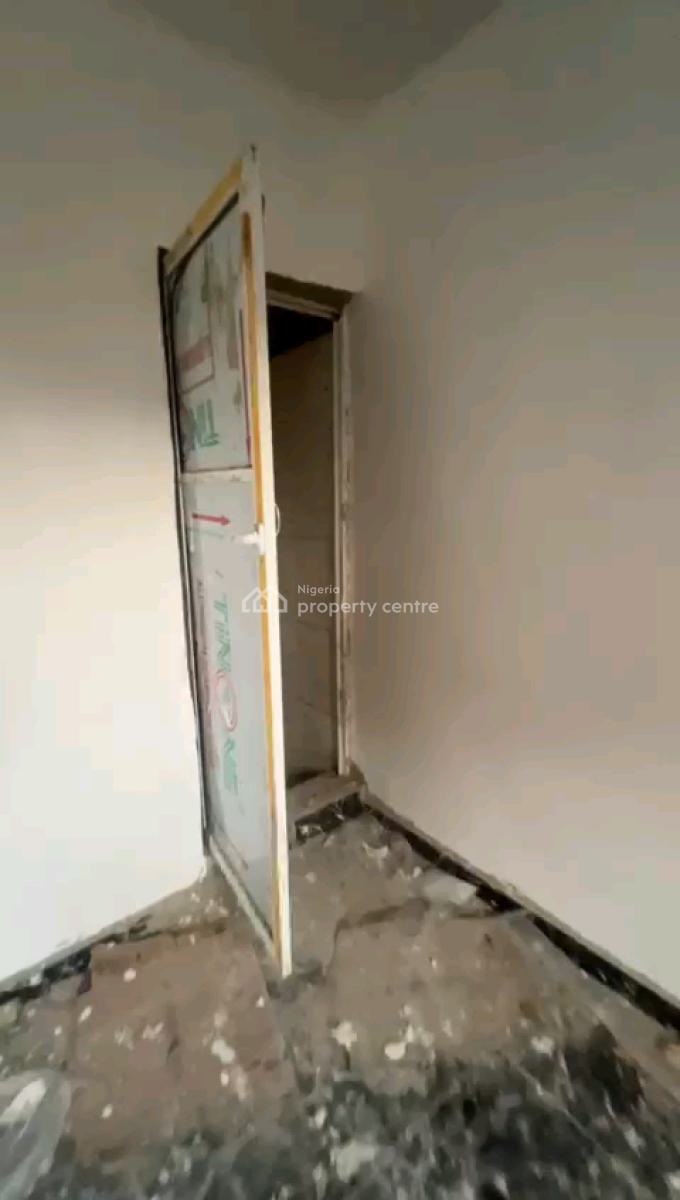 a Newly Built and Standard Roomself Contain, Upstairs, Off Pedro Road, Shomolu, Lagos, Self Contain (single Rooms) for Rent