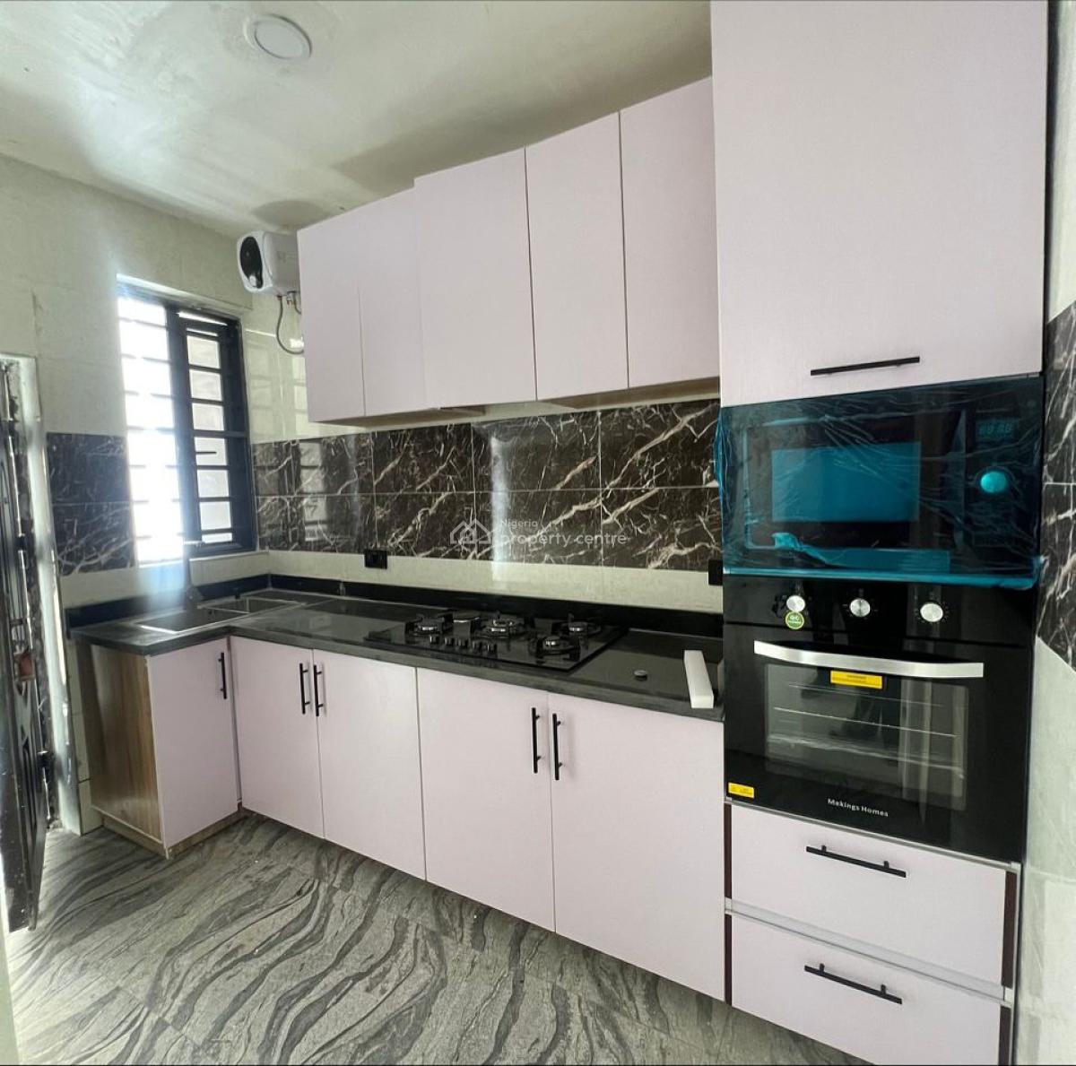 Beautiful 2 Bedroom Apartment with Swimming Pool and Gym, Ologolo, Lekki, Lagos, Flat / Apartment for Sale