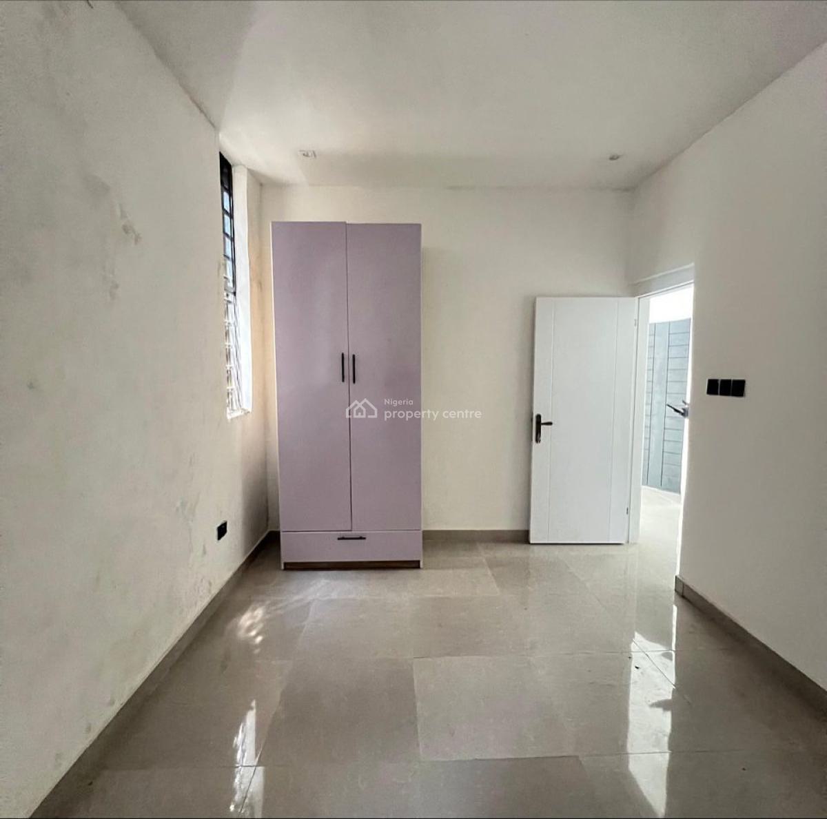 Beautiful 2 Bedroom Apartment with Swimming Pool and Gym, Ologolo, Lekki, Lagos, Flat / Apartment for Sale