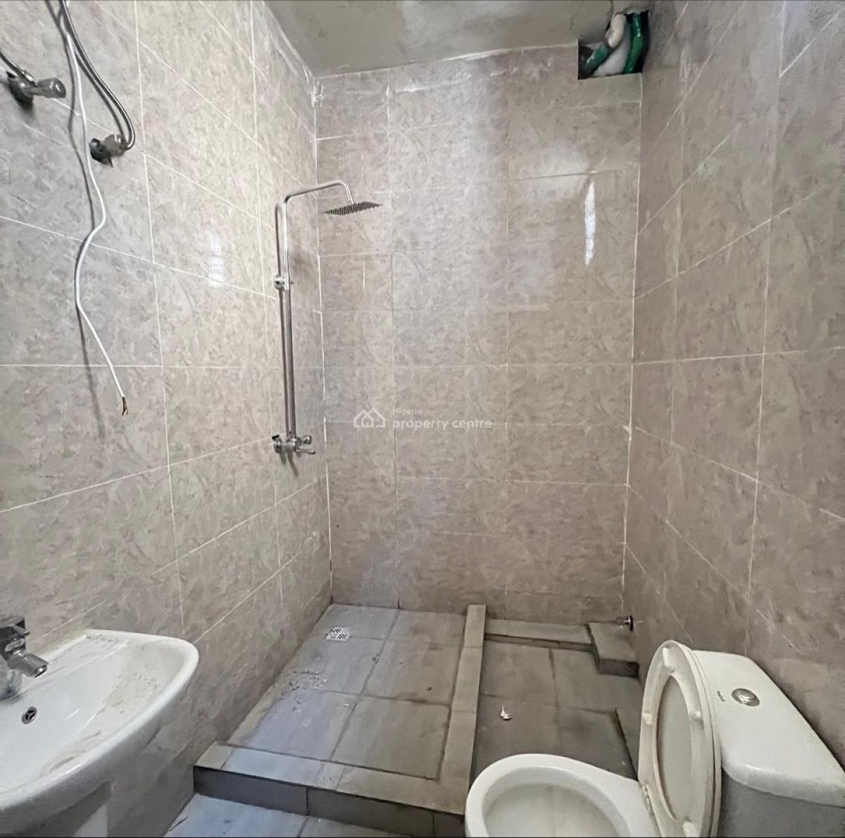 Beautiful 2 Bedroom Apartment with Swimming Pool and Gym, Ologolo, Lekki, Lagos, Flat / Apartment for Sale