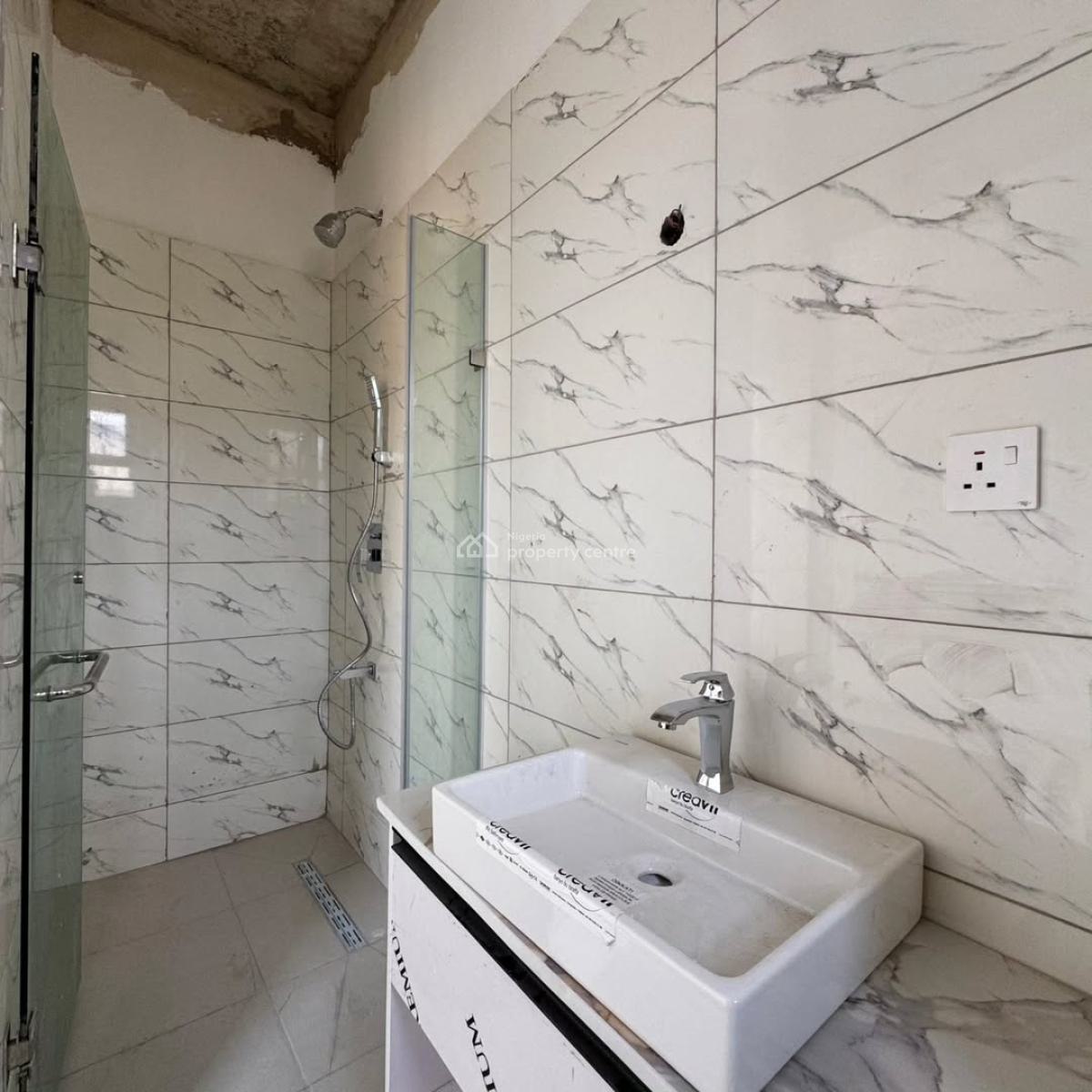 Spacious  2  Bedroom Apartment, Ologolo, Lekki, Lagos, Block of Flats for Sale