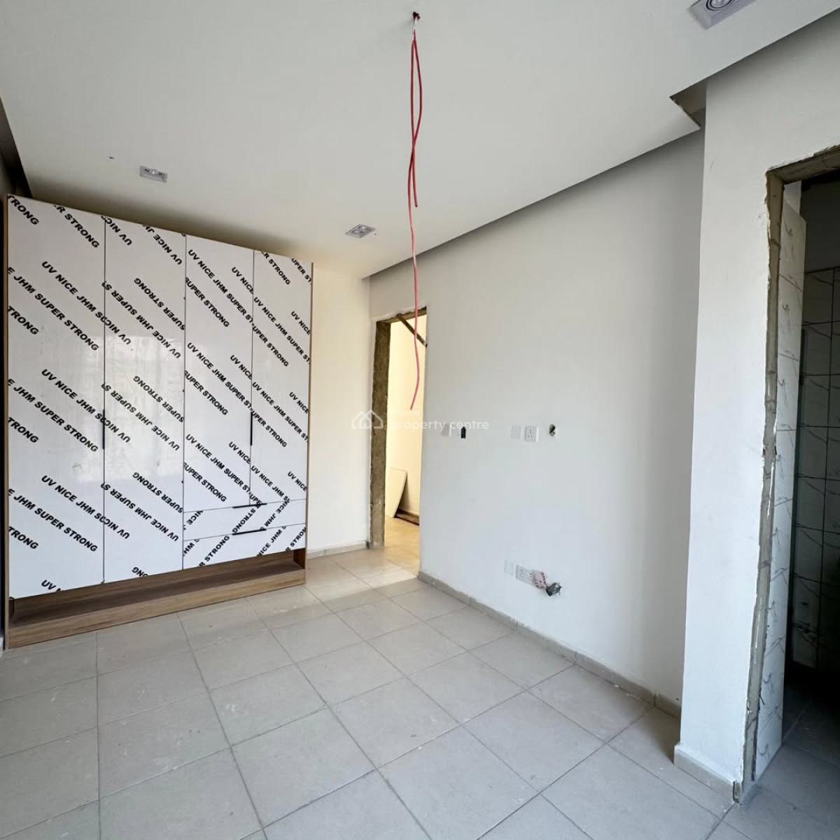 Spacious  2  Bedroom Apartment, Ologolo, Lekki, Lagos, Block of Flats for Sale