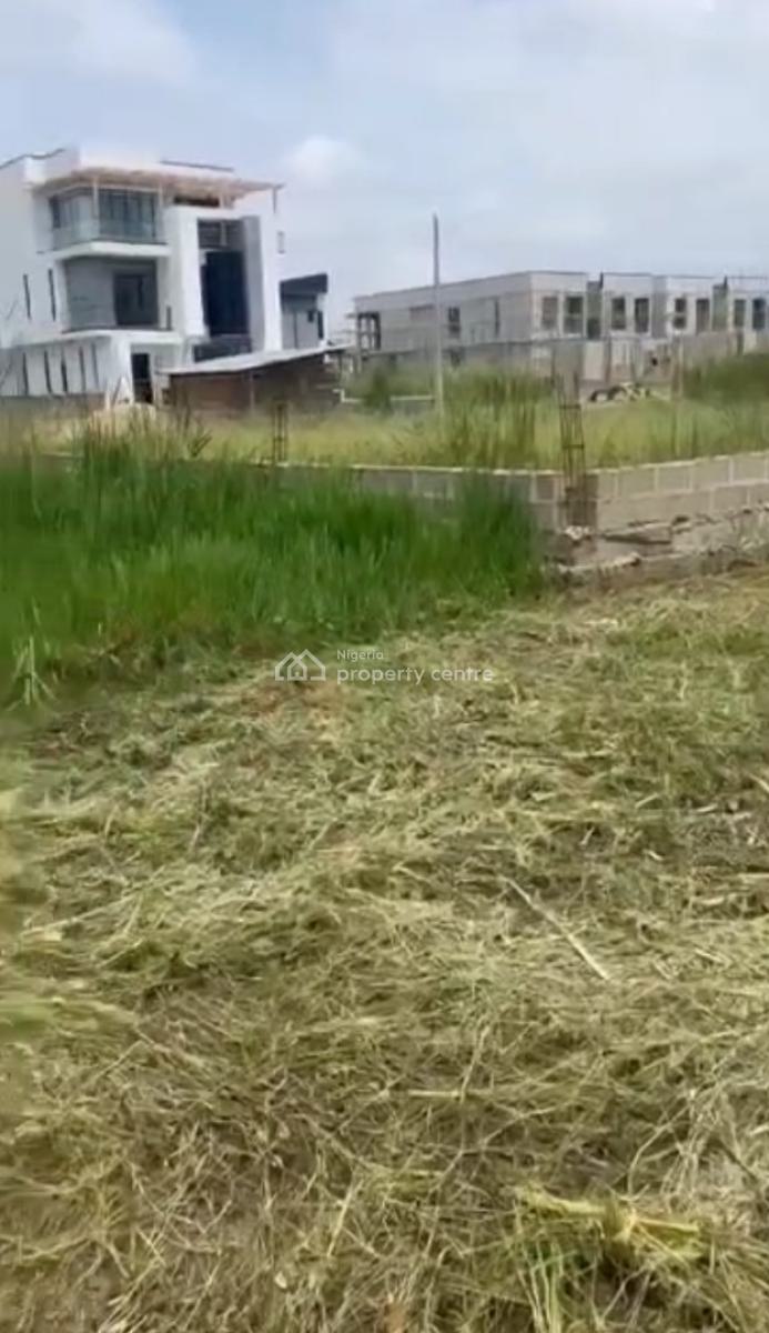 Distress Measuring 700 Square Meter Land, Megamound Estate Lekky County Home, Lekki, Lagos, Residential Land for Sale