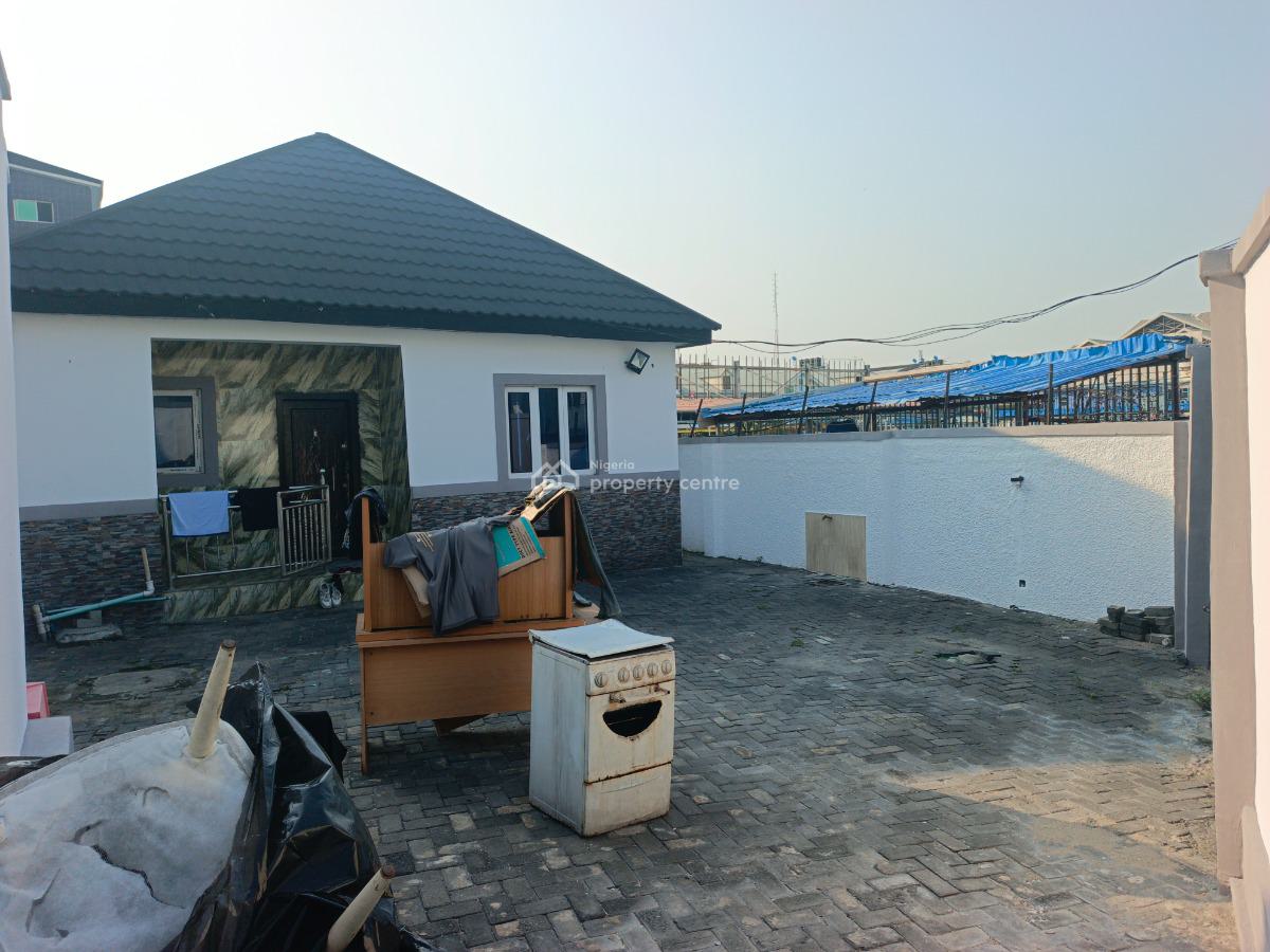 2 Bedroom Bungalow By Bq ( Self Compound), Oniru, Victoria Island (vi), Lagos, Detached Bungalow for Rent