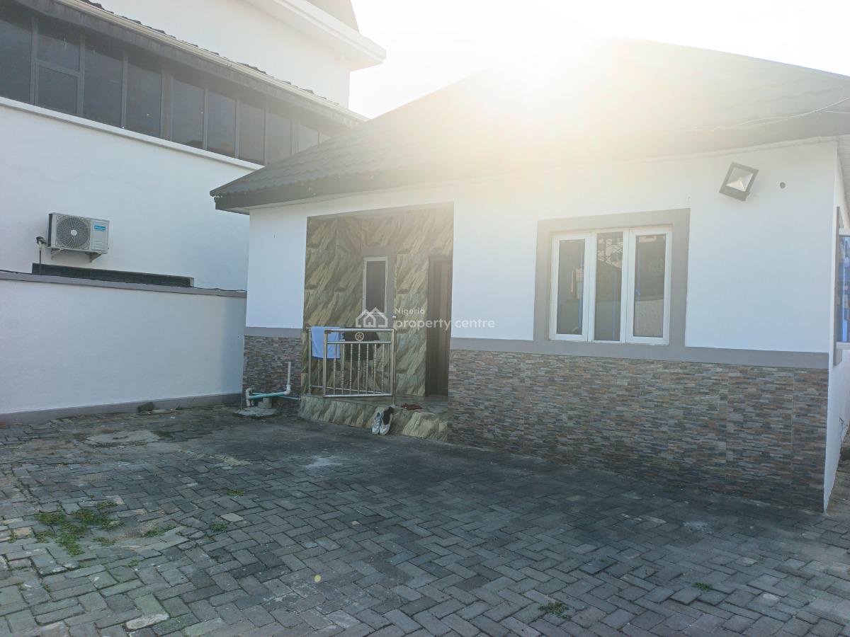 2 Bedroom Bungalow By Bq ( Self Compound), Oniru, Victoria Island (vi), Lagos, Detached Bungalow for Rent