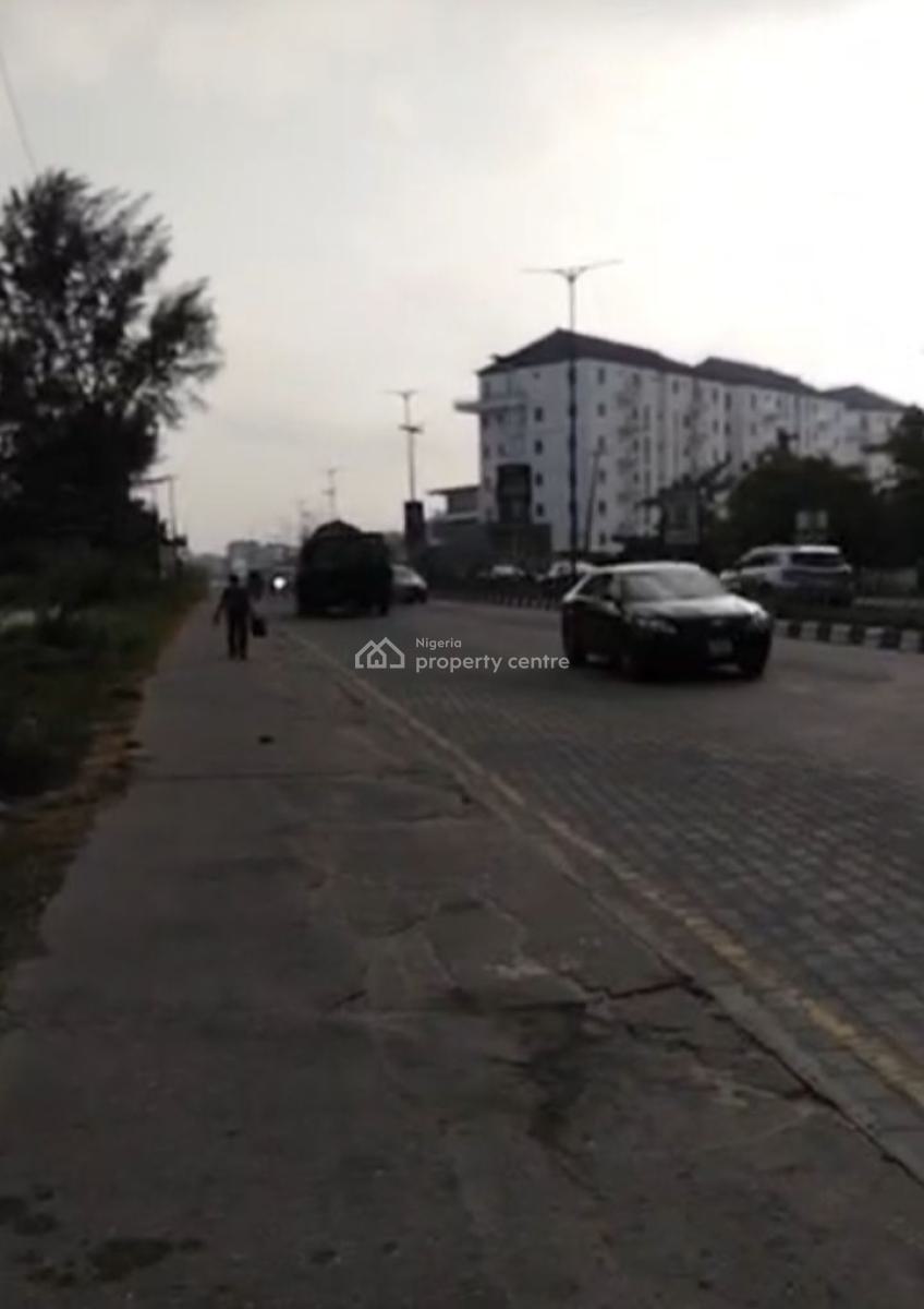 Readily Available Commercial Plots, Admiralty Way, Lekki Phase 1, Lekki, Lagos, Plaza / Complex / Mall for Sale