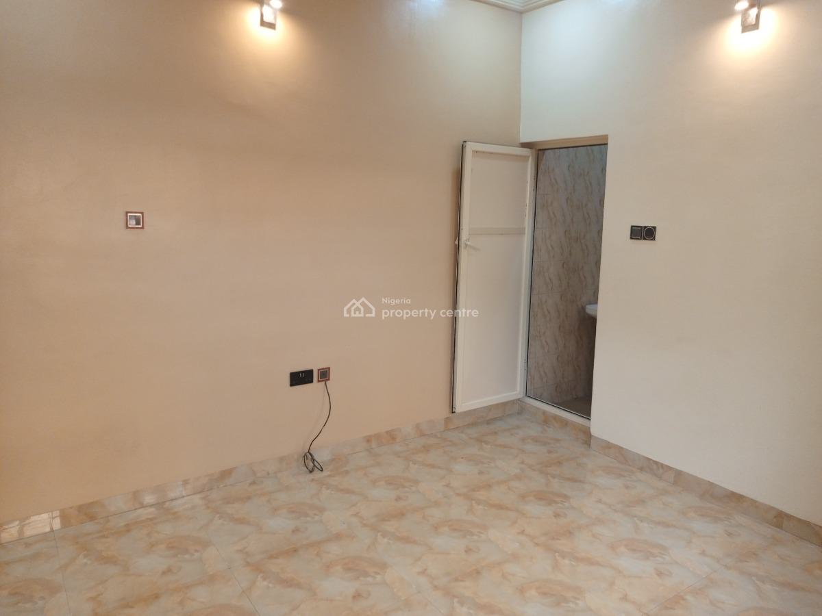 Luxury Self Contained + Personal Prepaid Meter, Water Heater, Wardrobe, Ogunfayo (just After Awoyaya), Ibeju Lekki, Lagos, Self Contain (single Rooms) for Rent