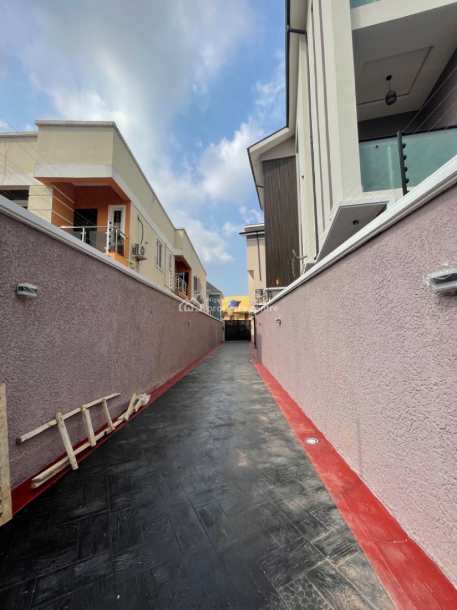 4 Bedroom Semi Detached Duplex with a Bq, Magodo Gra Phase 1, Magodo, Lagos, Detached Duplex for Sale