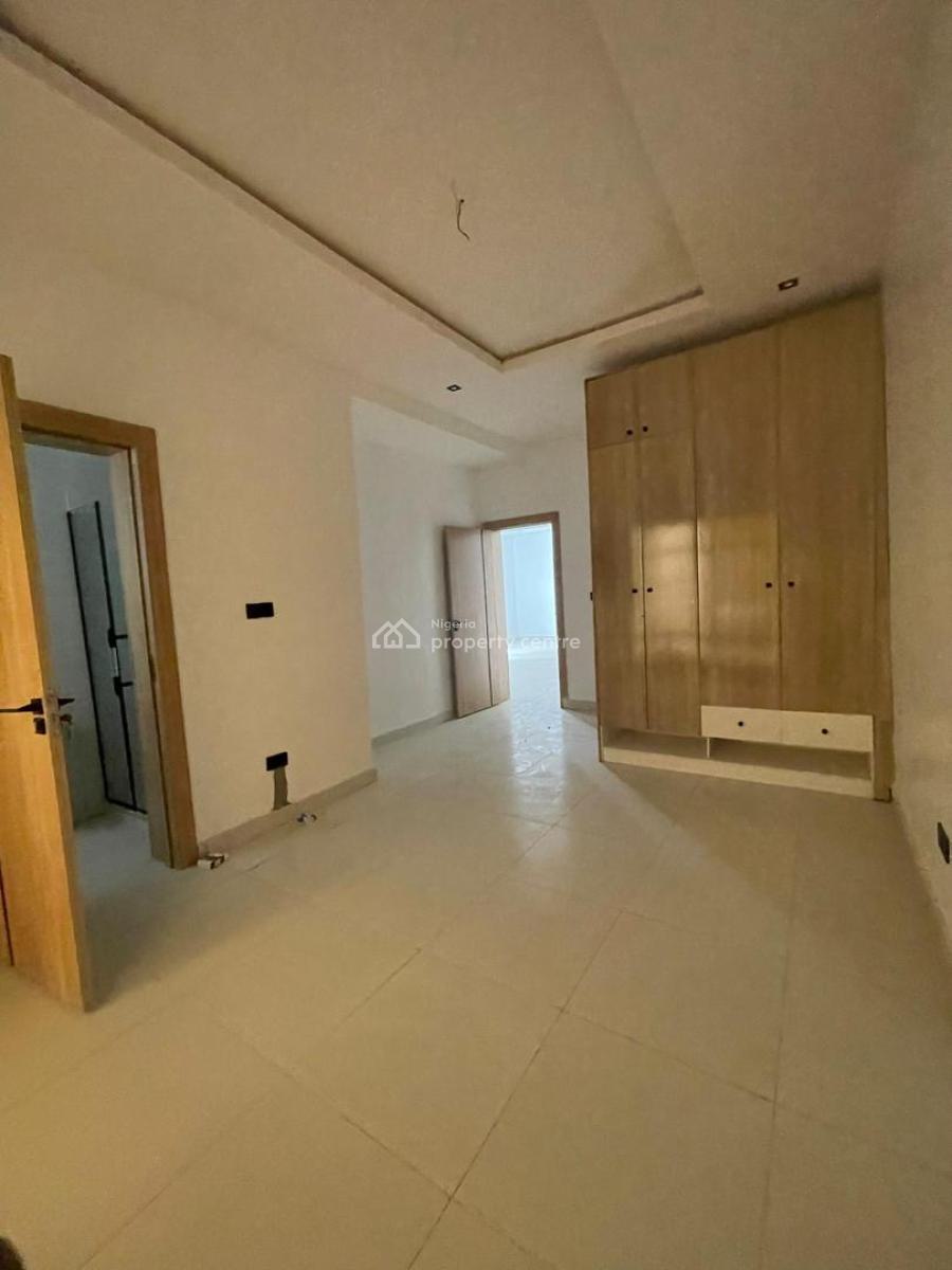 1 Bedroom Apartment, Ologolo, Lekki, Lagos, Mini Flat (room and Parlour) for Sale