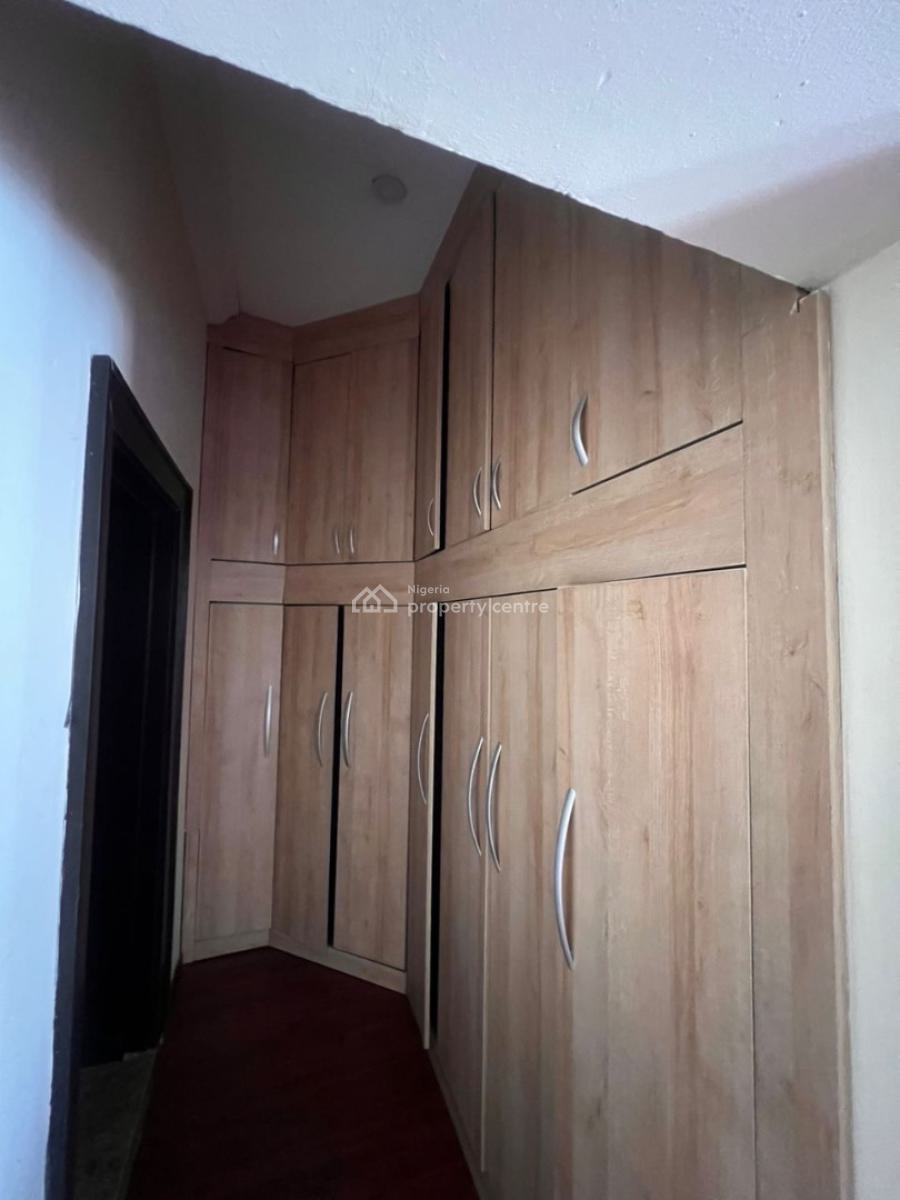 4 Bedroom Terraced Duplex with  an Attached Bq., Guzape District, Abuja, Terraced Duplex for Rent