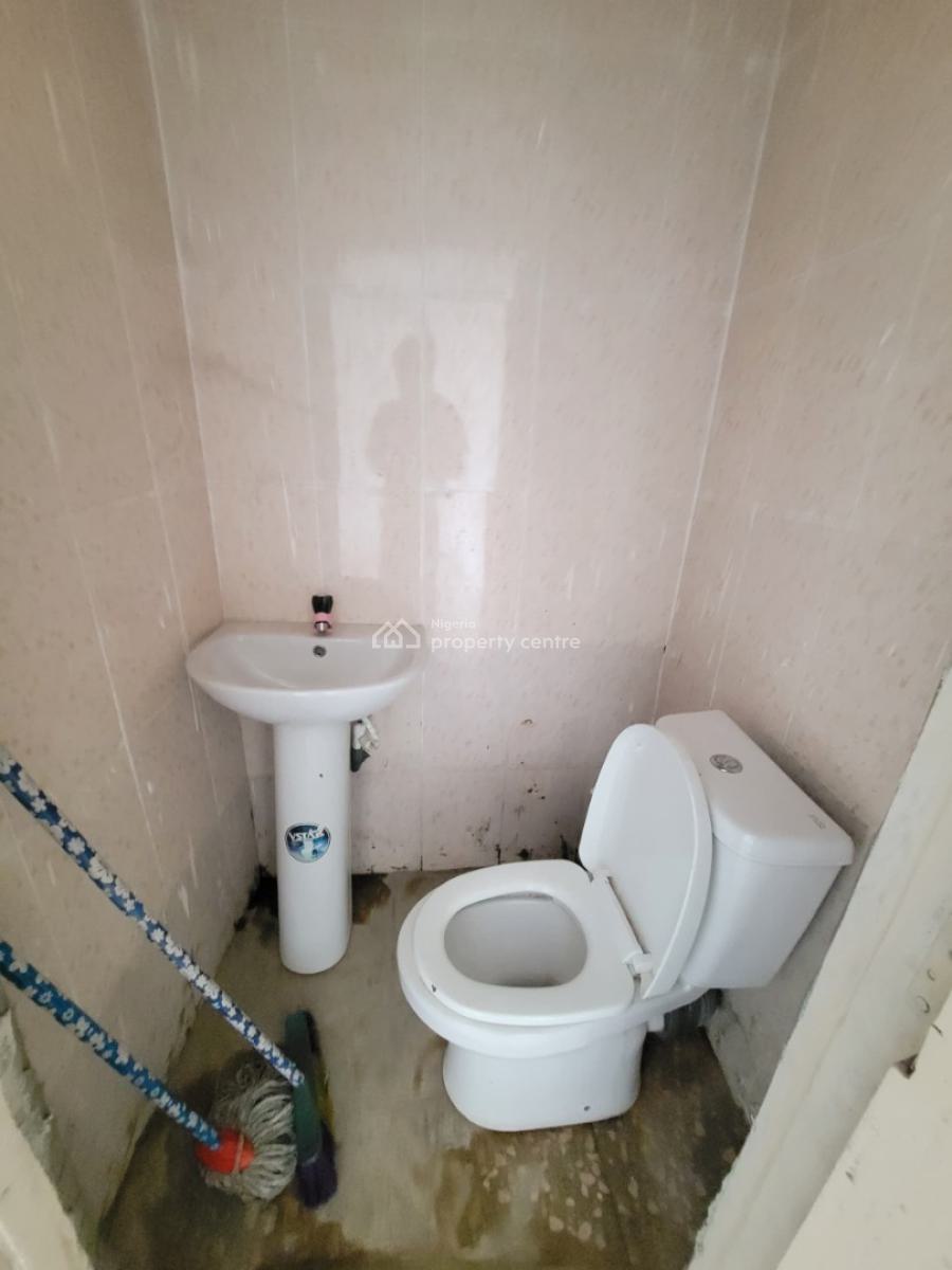 Standard and Spacious, Marina Estate, Ajah, Lagos, Flat / Apartment for Rent