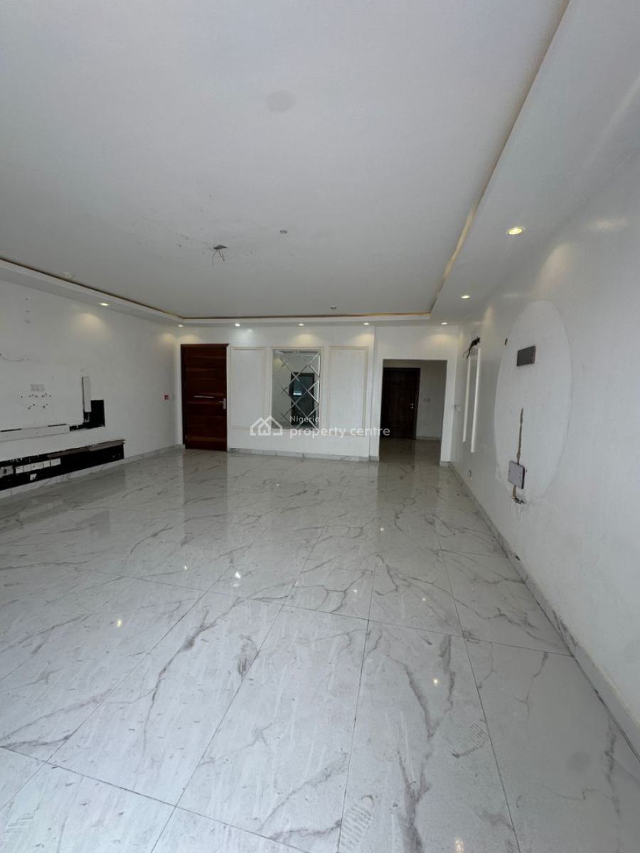 Spacious 3 Bedroom Apartment with a Bq on The 8th Floor, Lekki Phase 1, Lekki, Lagos, Flat / Apartment for Sale