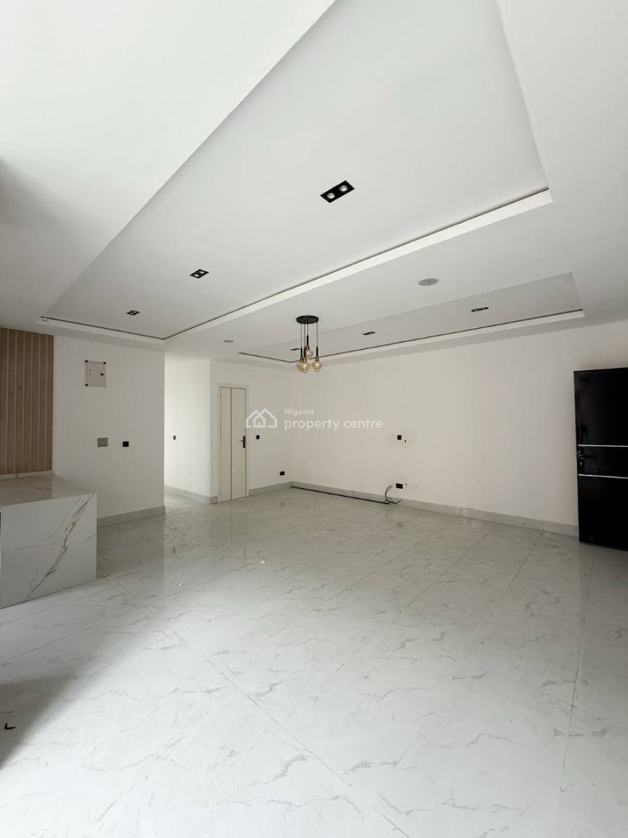 Beautiful 2 Bedroom Apartment, Lekki Phase 1, Lekki, Lagos, Block of Flats for Sale